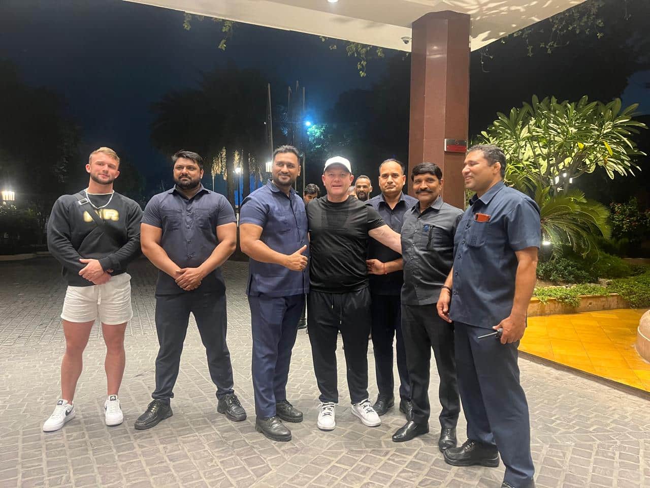 Bodyguards ,Armed Security and Female Bodyguard bouncers for International Travel Group of more than 100 tourists
